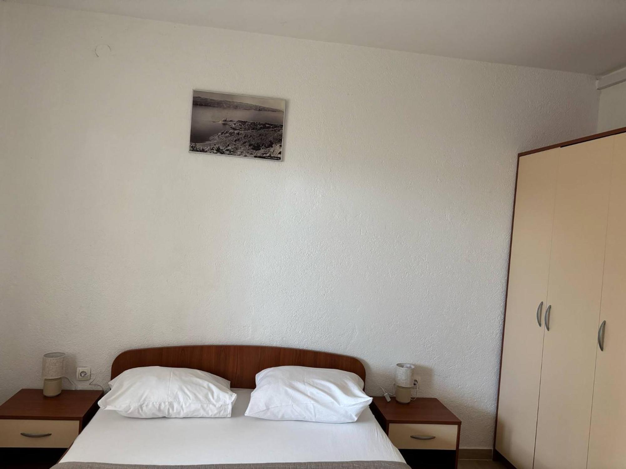Apartments & Room Madi Senj  Buitenkant foto