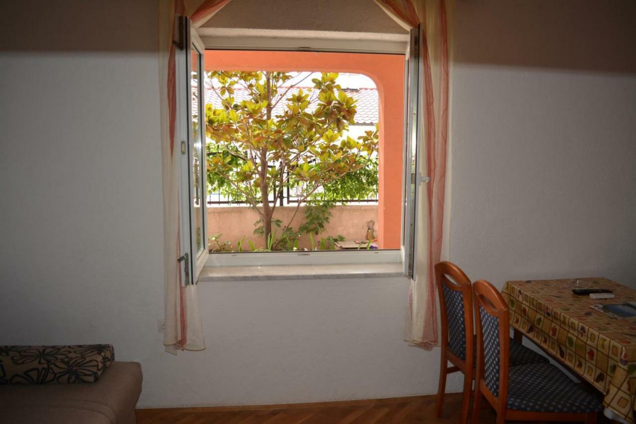 Apartments & Room Madi Senj  Buitenkant foto
